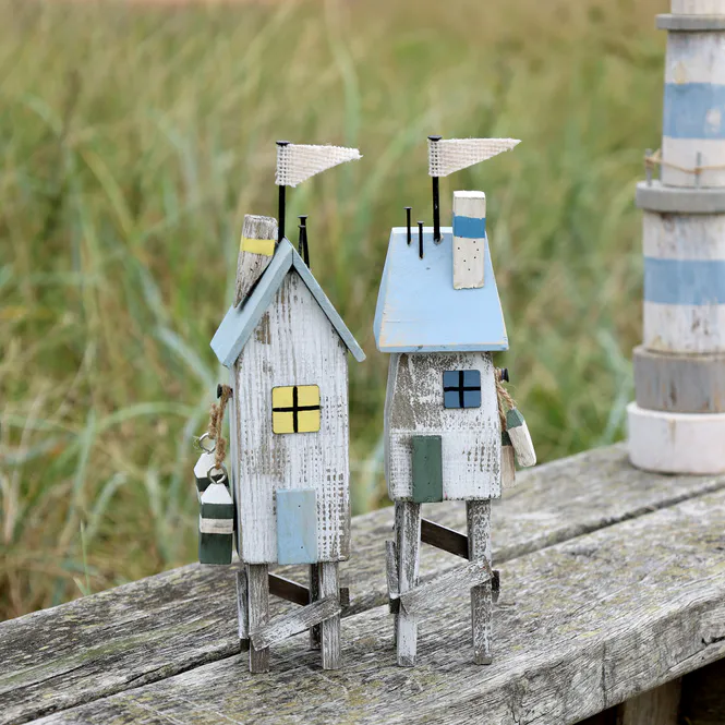 Hovedbilde Strandhus med flaggsett . Sett a 2 stk 