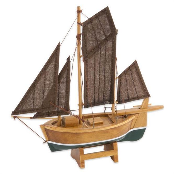 Hovedbilde Modellskip - Brune seil - H 16